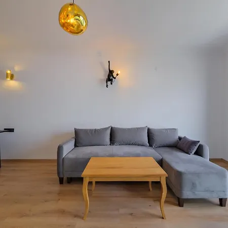 Koerfez Lägenhetshotell