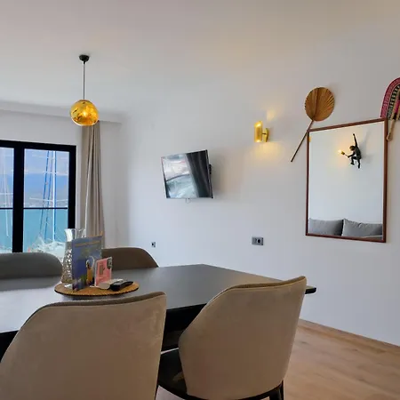 Apartmanhotel Körfez 4*